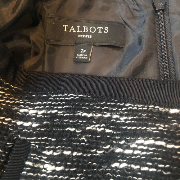 Talbots black and white boucle wool blend pencil skirt, above the knee size 2p. - Picture 5 of 6